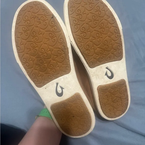 Women’s OluKai Pehuea Li Ila Sneakers - Picture 4 of 7